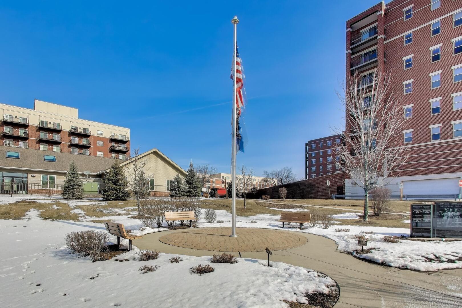 1650 Riverwoods Drive Unit: 706