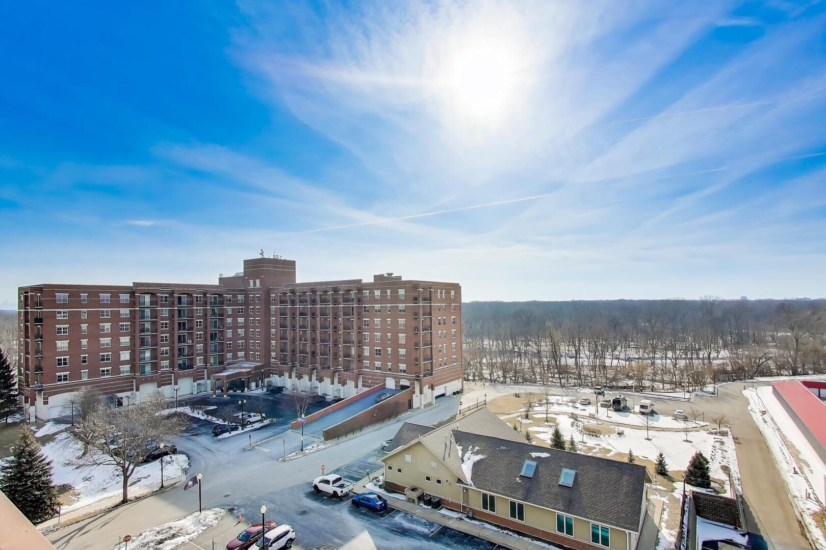 1650 Riverwoods Drive Unit: 706