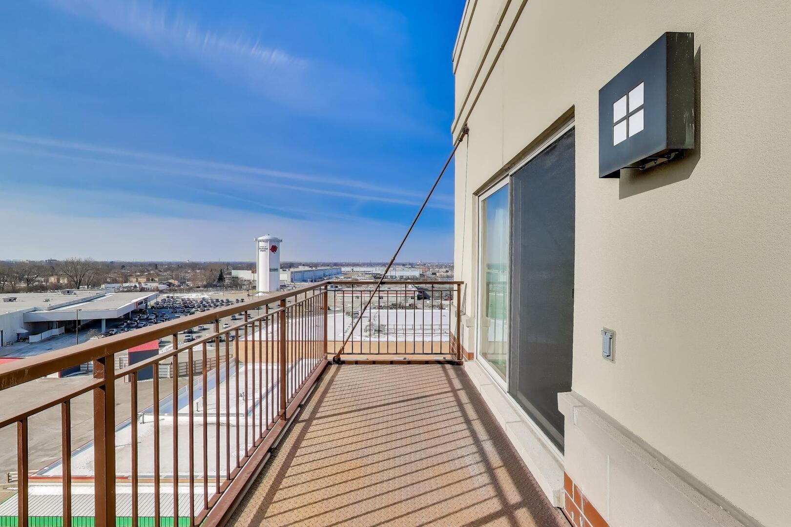 1650 Riverwoods Drive Unit: 706