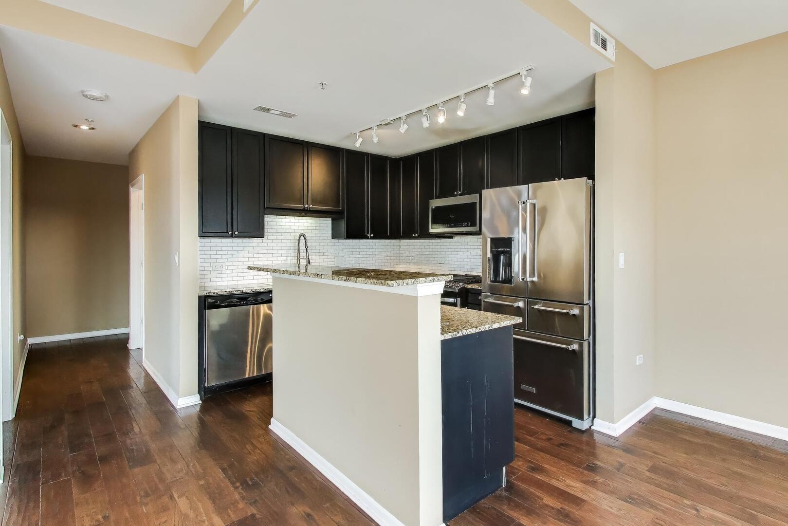 1650 Riverwoods Drive Unit: 706