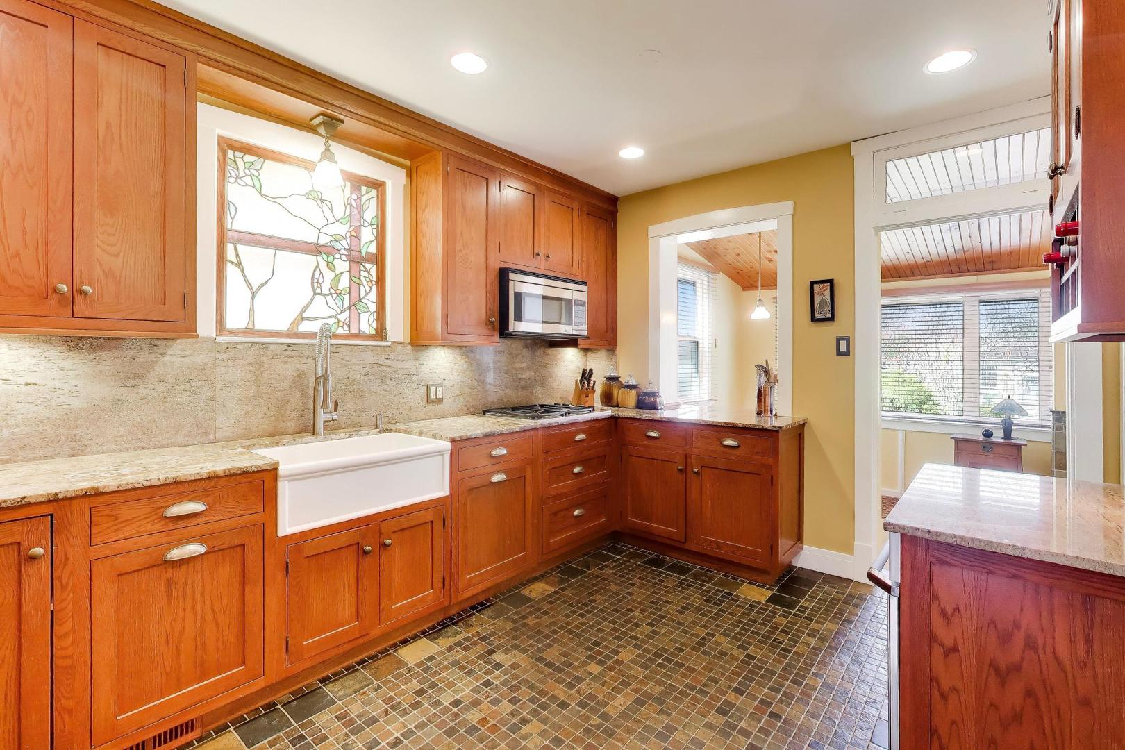 1812 N Nordica Avenue