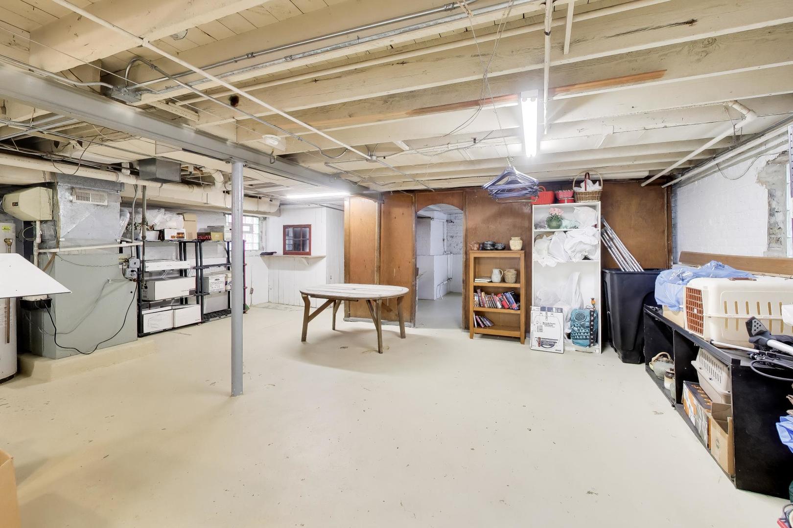 1812 N Nordica Avenue