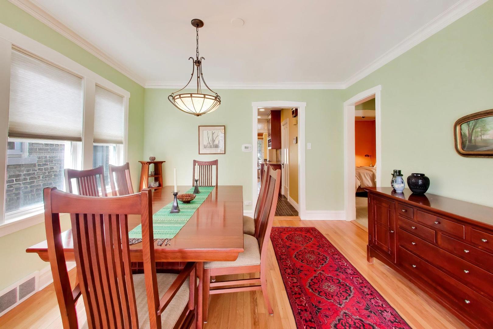 1812 N Nordica Avenue