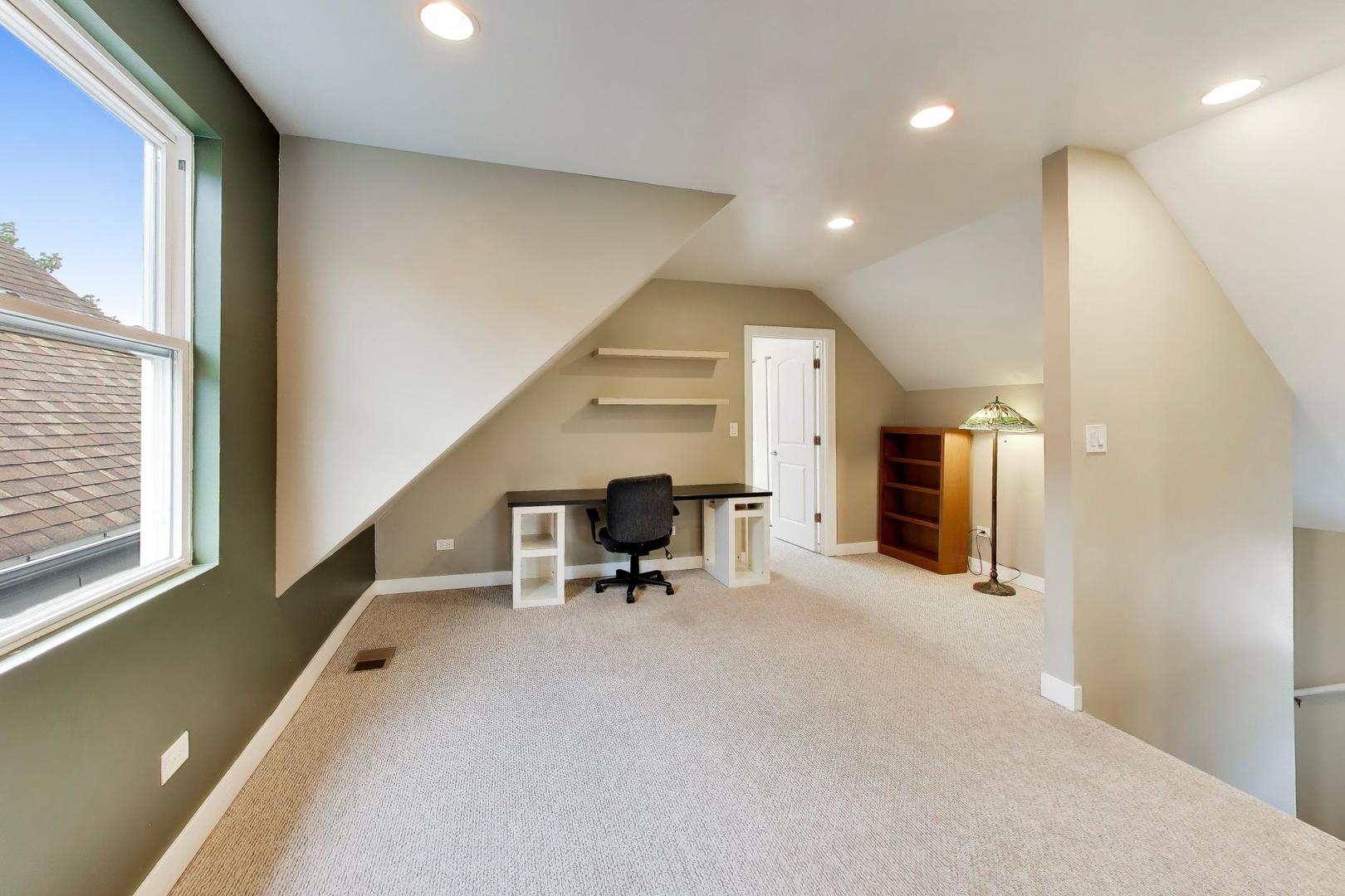 3526 W McLean Avenue