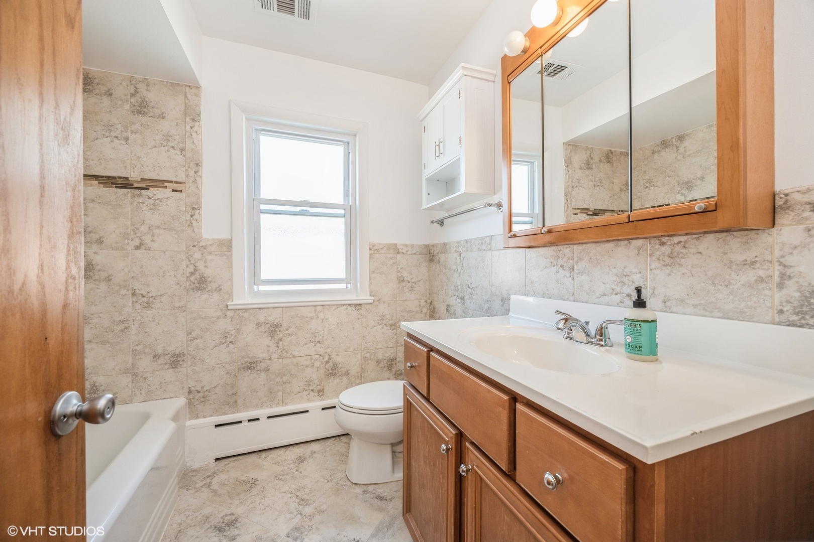96 Forest Avenue Unit: 2