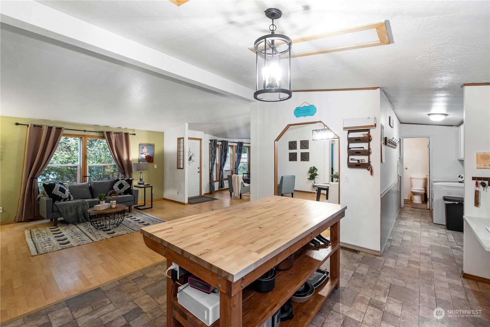 18711 220th Avenue E
