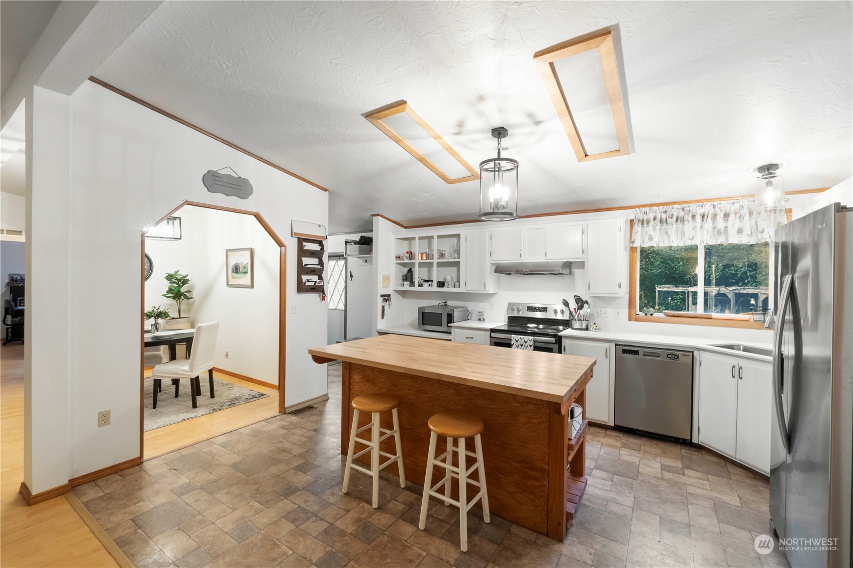 18711 220th Avenue E