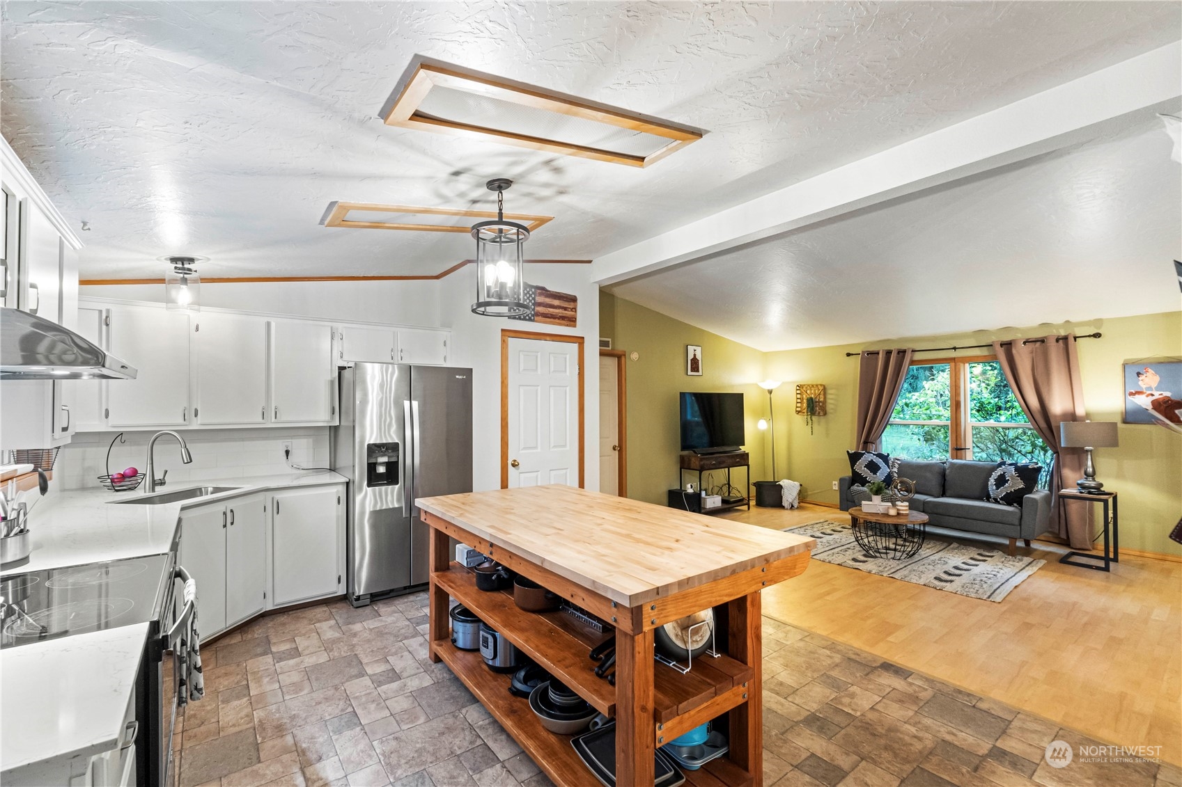 18711 220th Avenue E