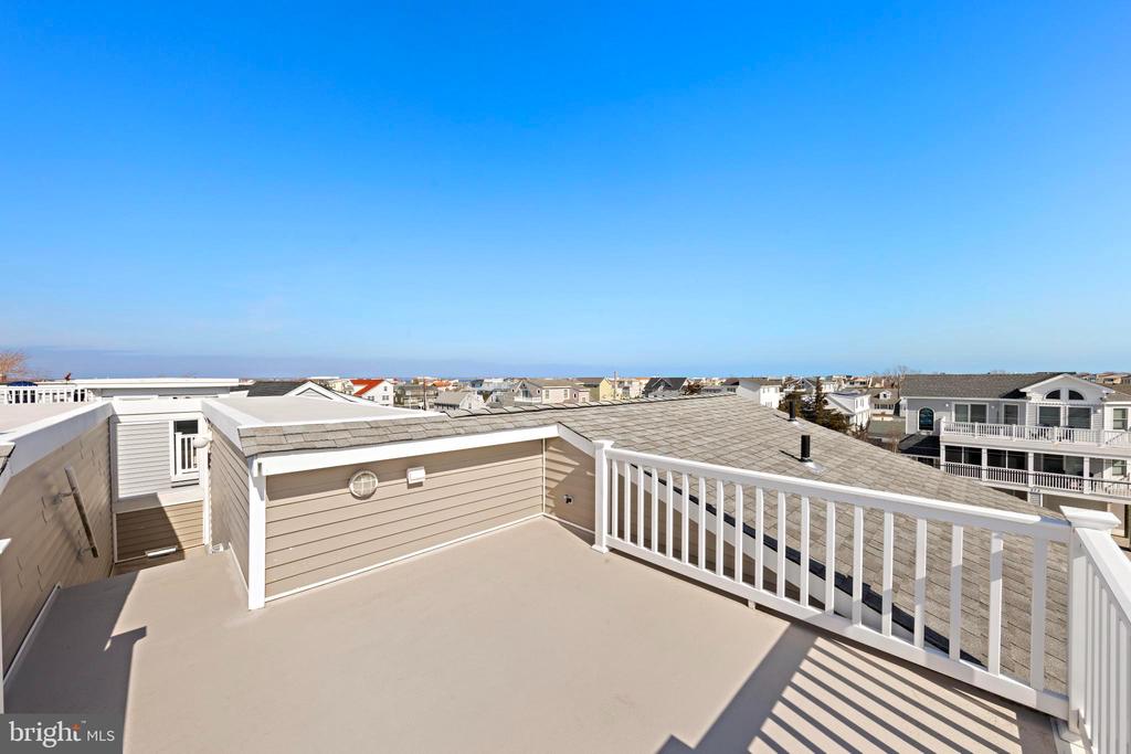 272 N 9TH STREET