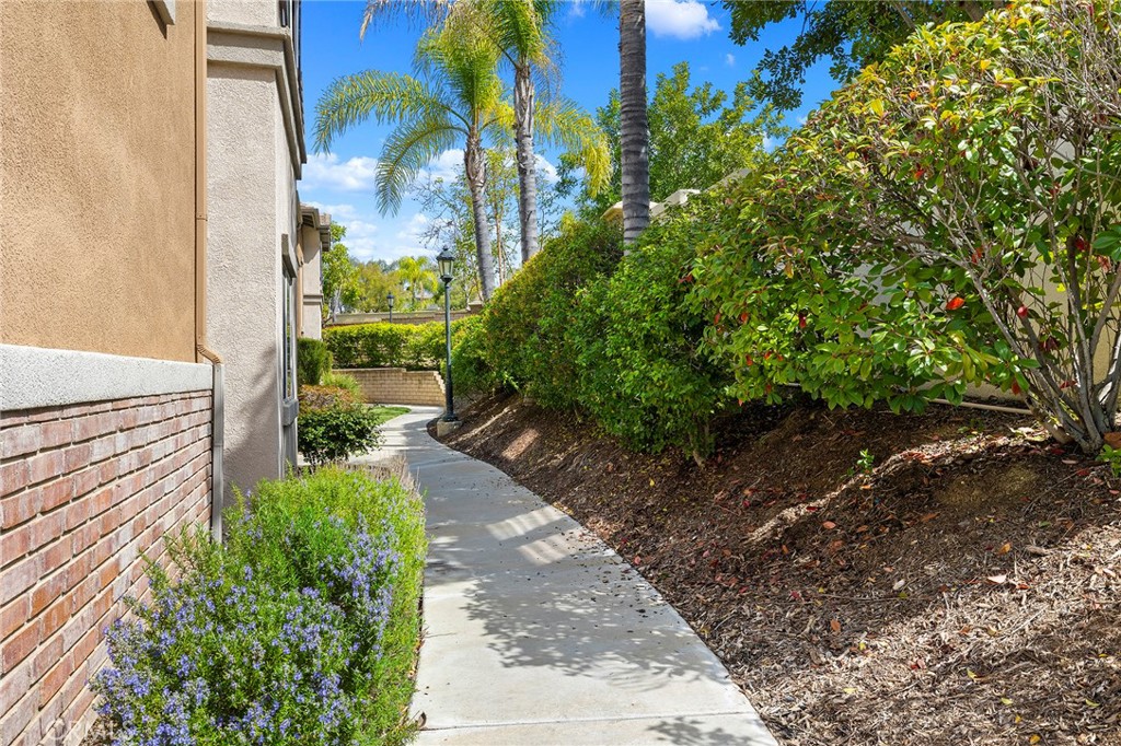 26313 Arboretum Way 203