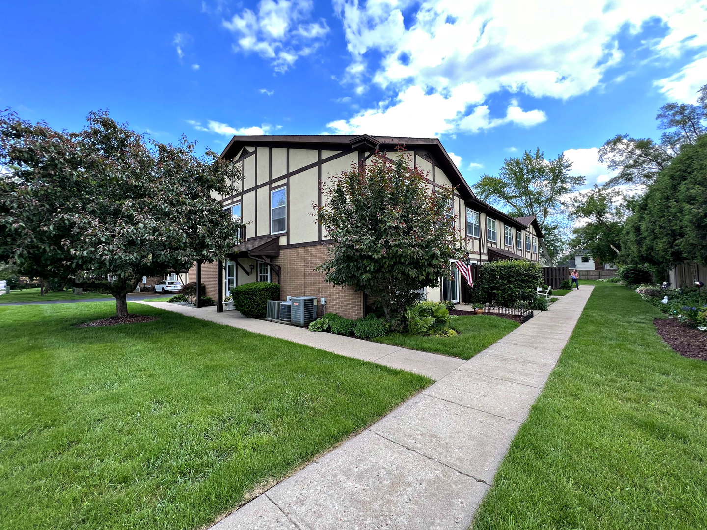 404 Saint Johns Road Unit: B