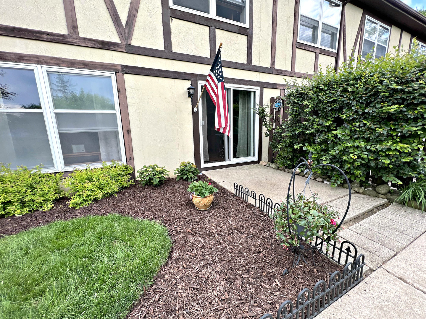 404 Saint Johns Road Unit: B