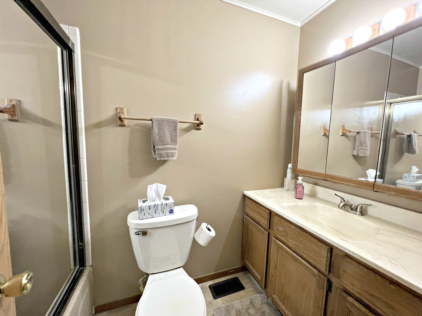 404 Saint Johns Road Unit: B