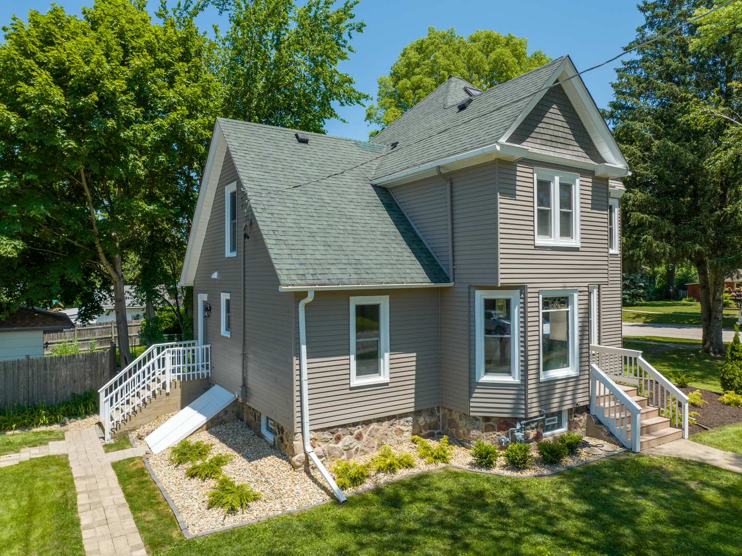 133 Grove Street