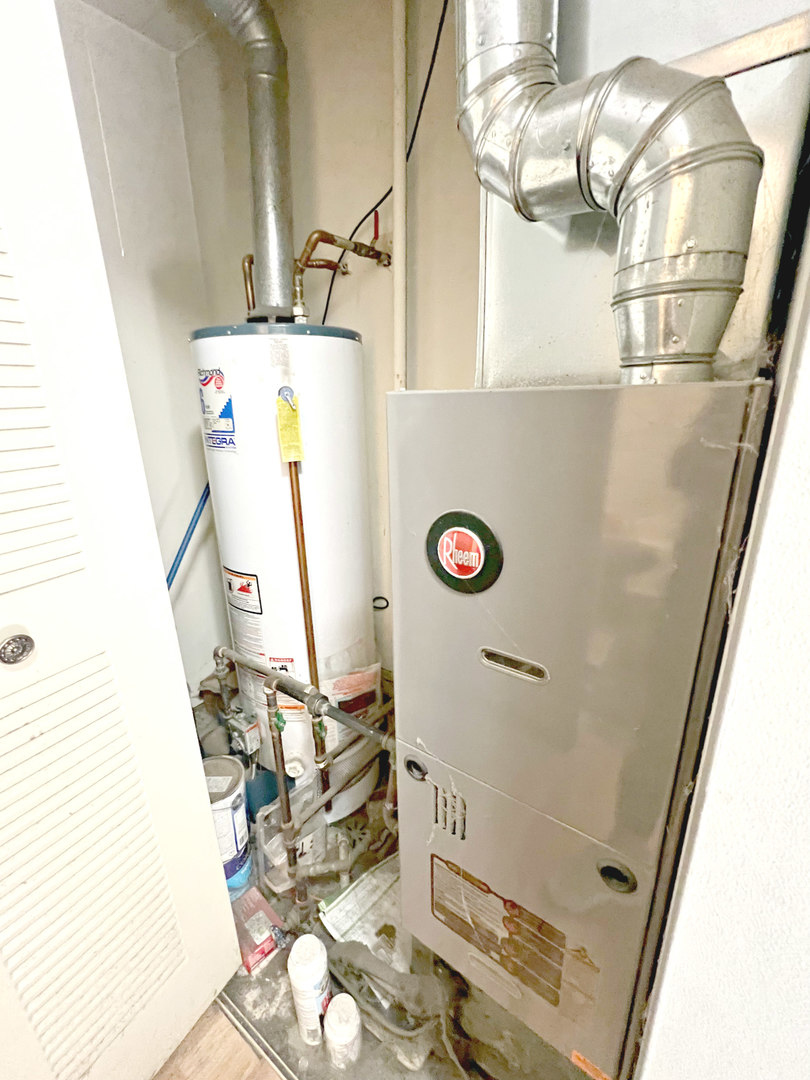 323 NEWBURY Drive Unit: 323