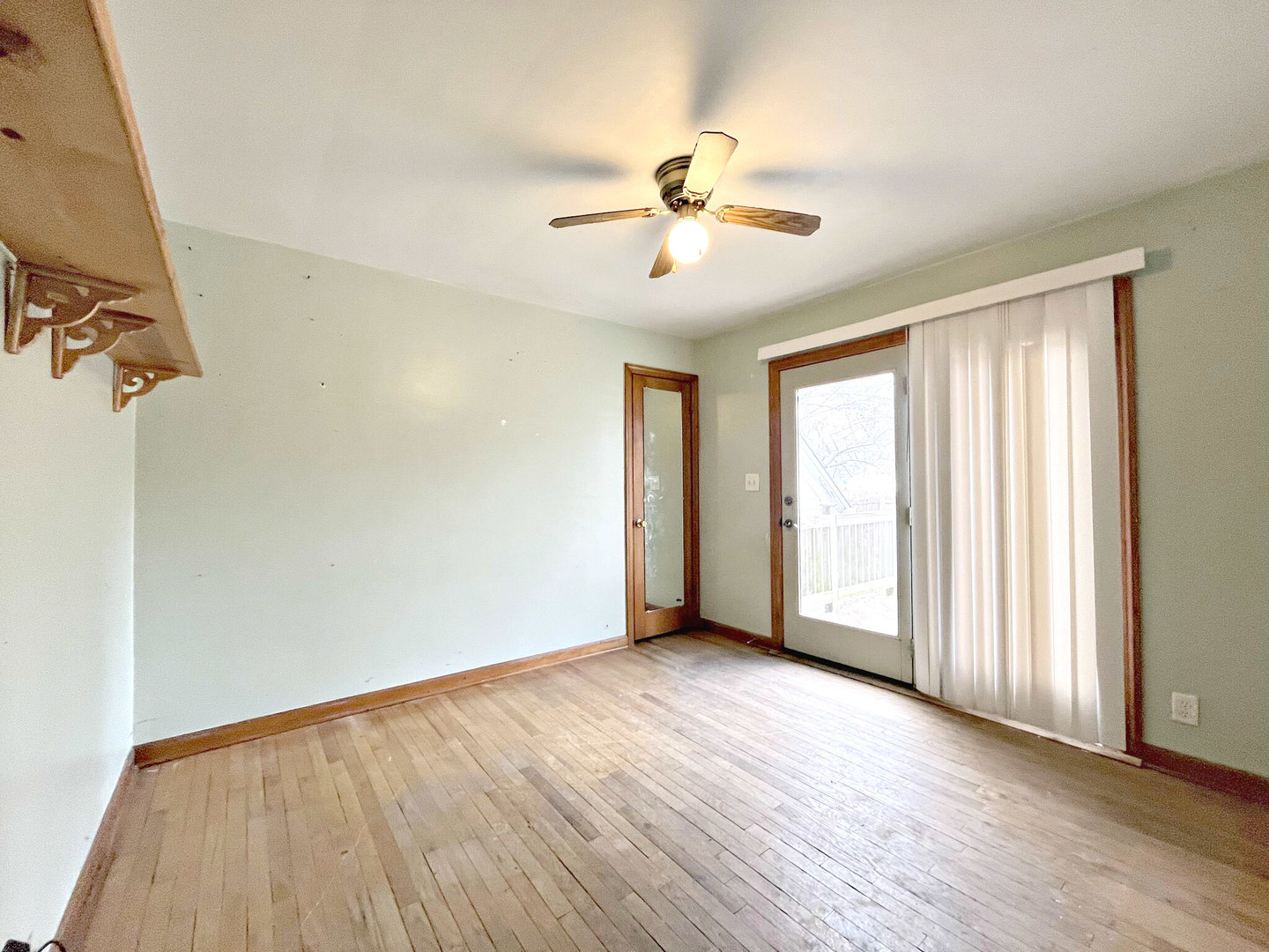 1027 Wheeler Street E