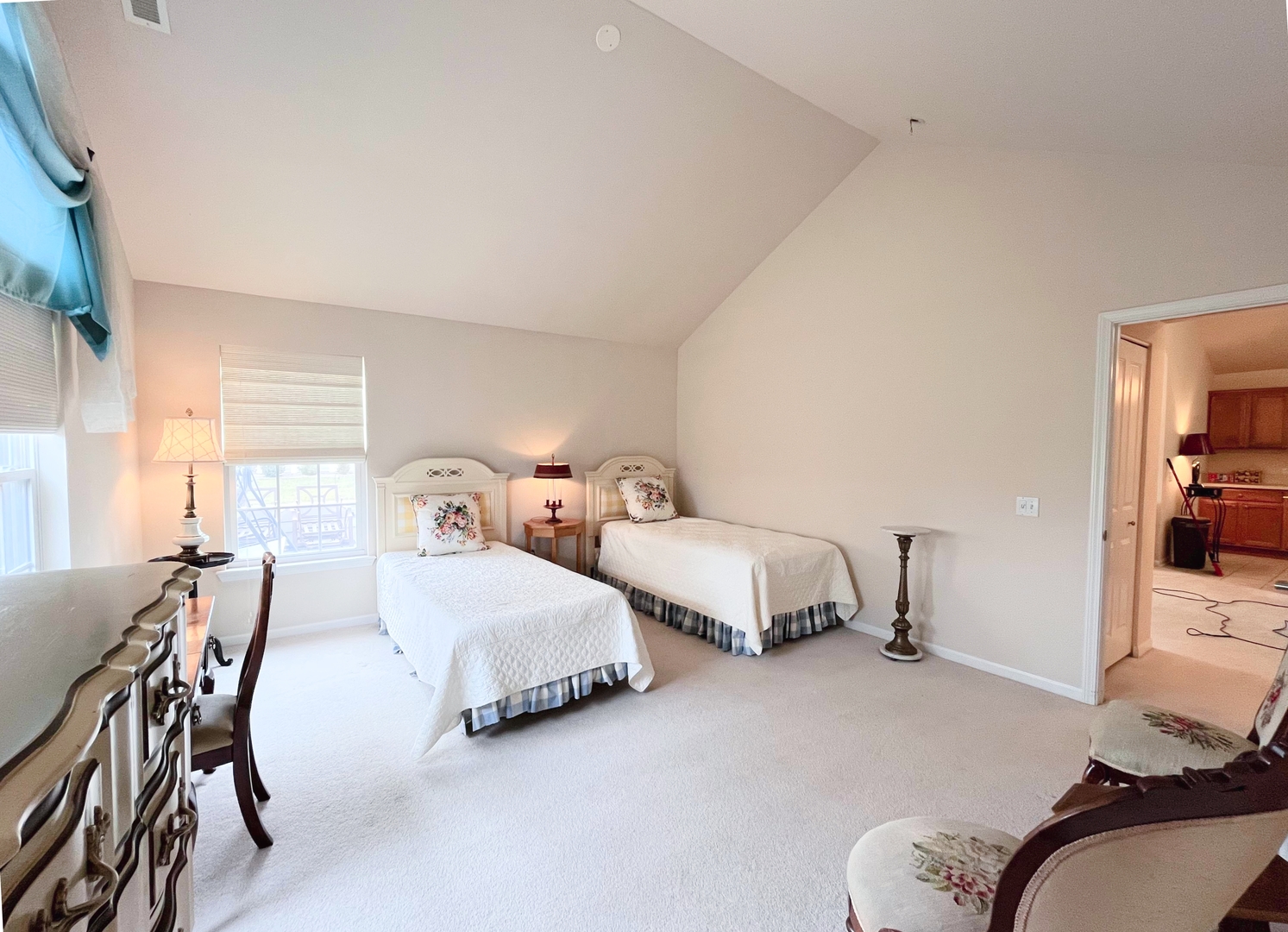 641 SCHUMANN Street Unit: 25C