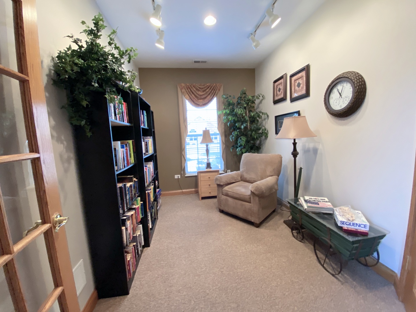 641 SCHUMANN Street Unit: 25C