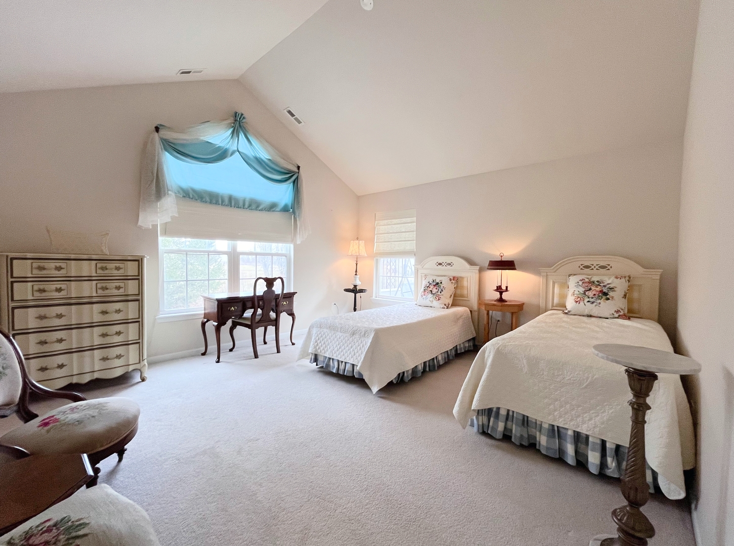 641 SCHUMANN Street Unit: 25C