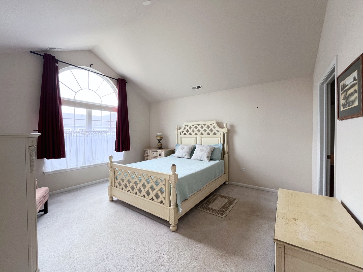 641 SCHUMANN Street Unit: 25C