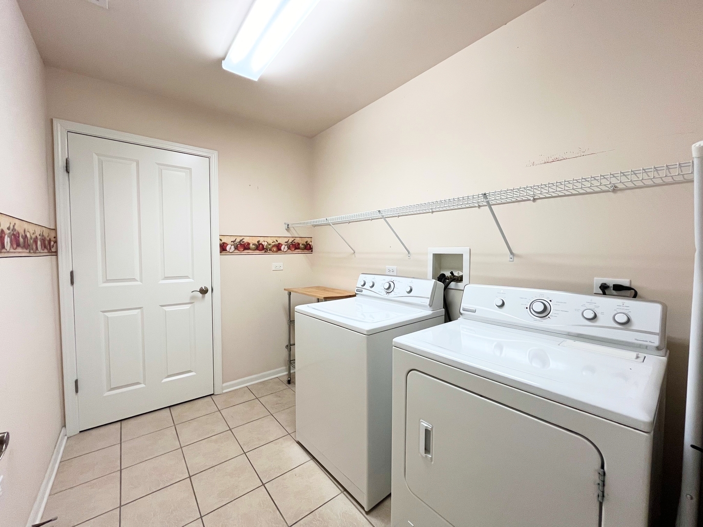 641 SCHUMANN Street Unit: 25C