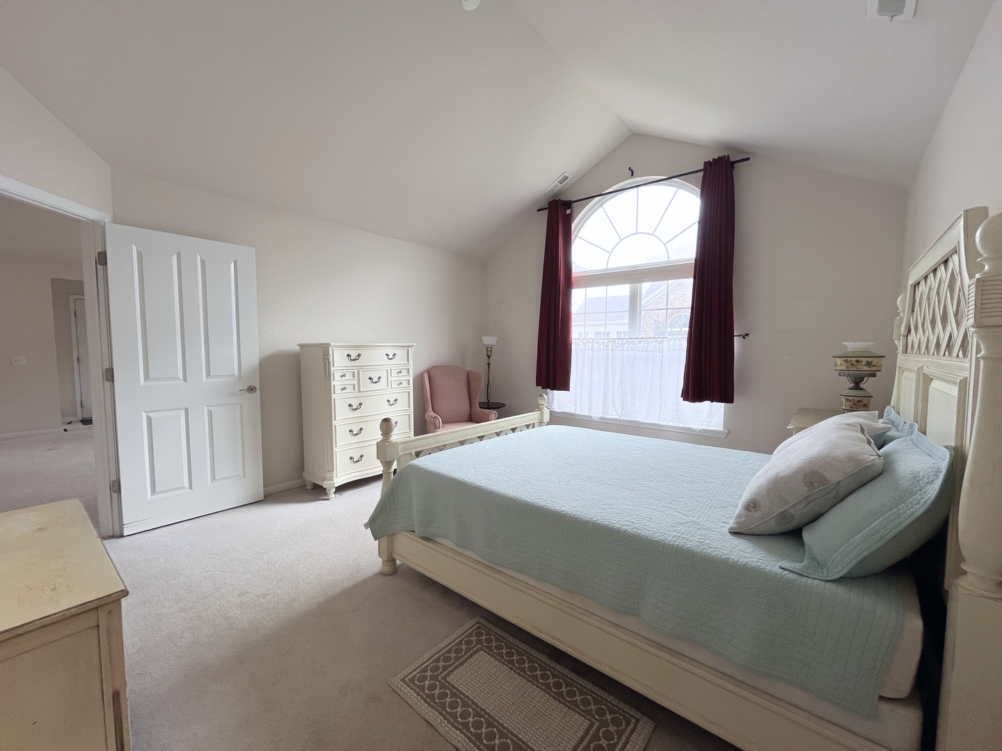 641 SCHUMANN Street Unit: 25C