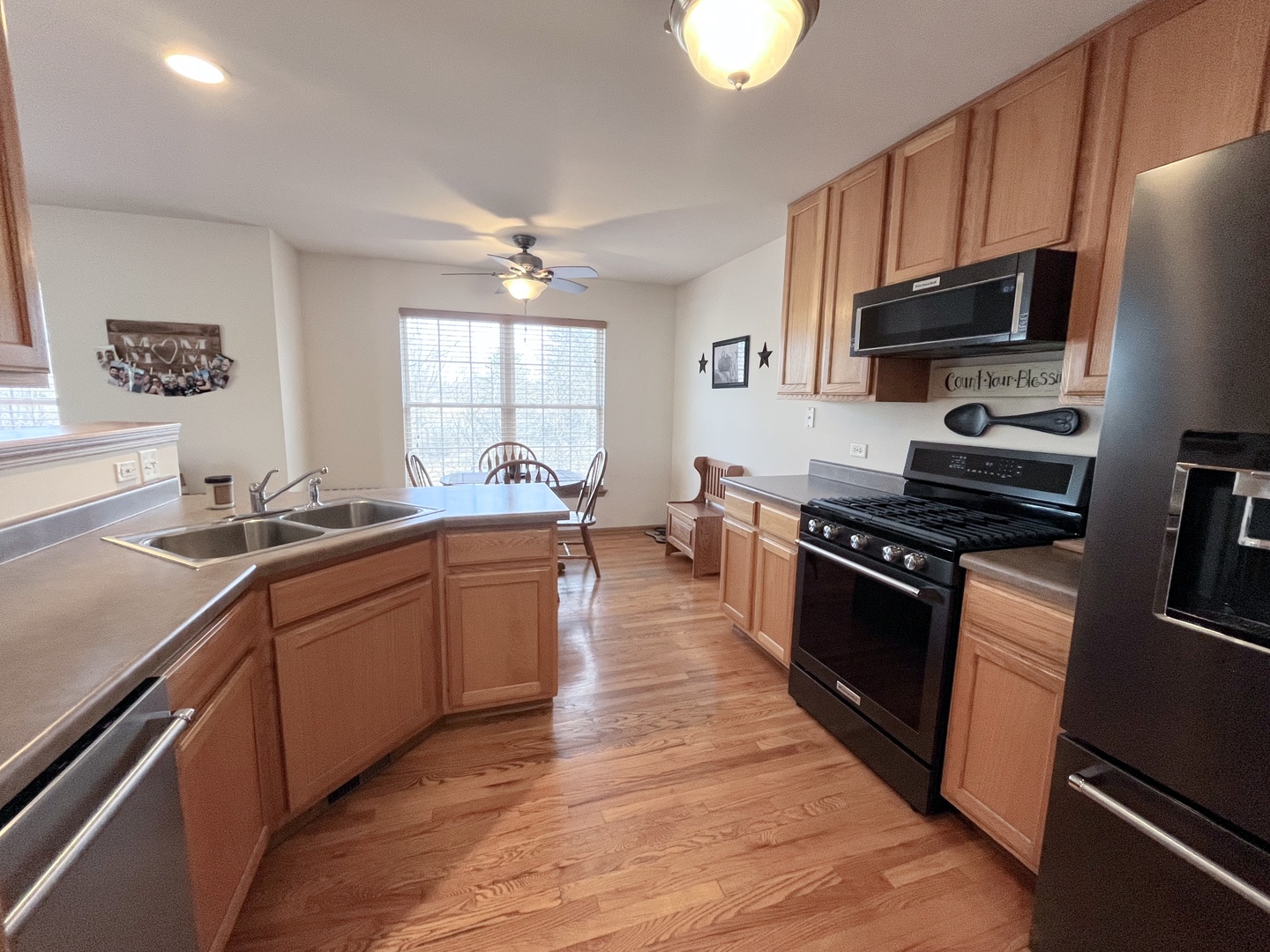 822 Duvall Drive Unit: 822