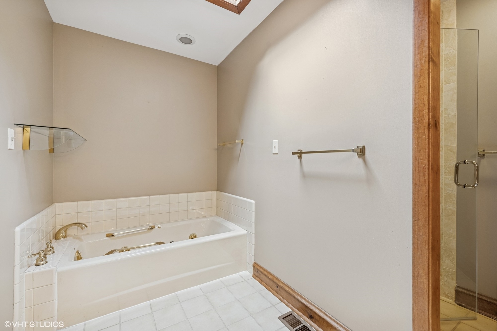 14216 Oakview Court