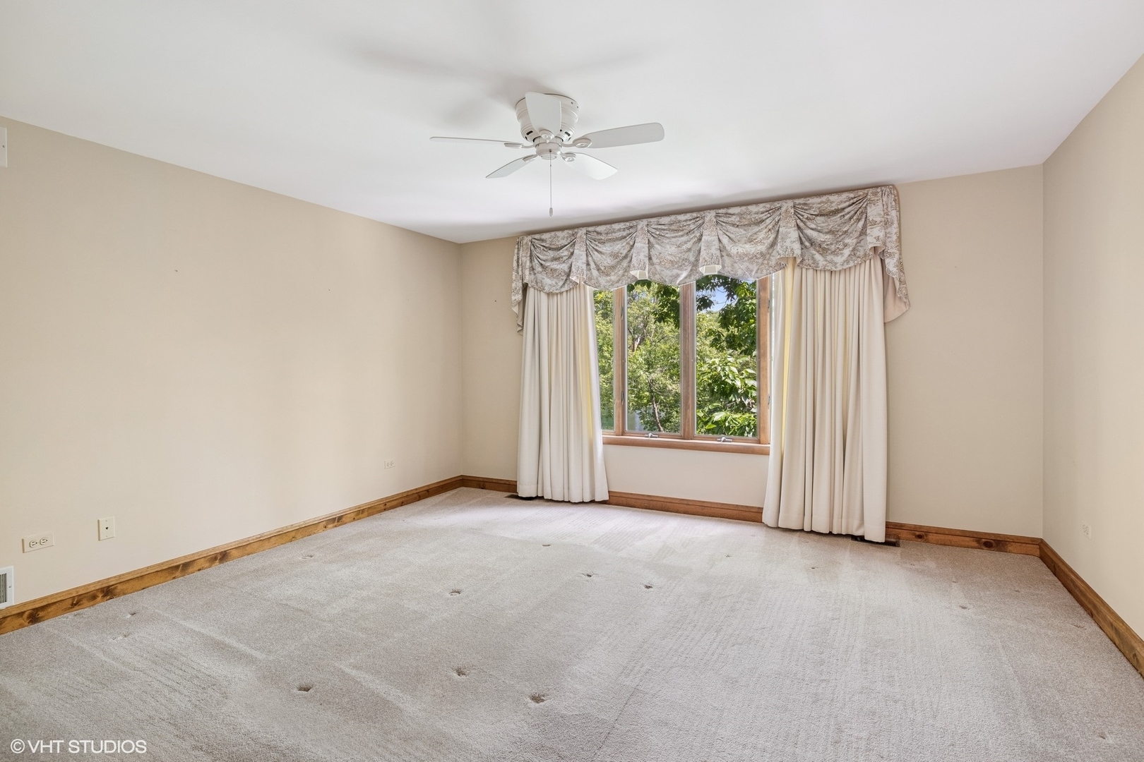 14216 Oakview Court