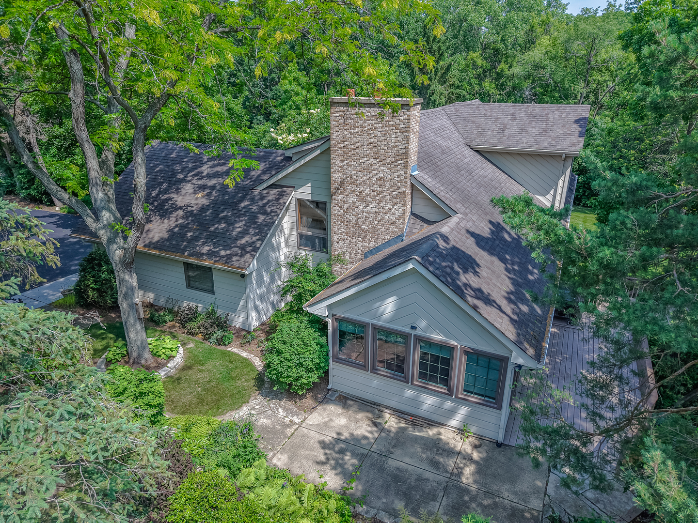 14216 Oakview Court