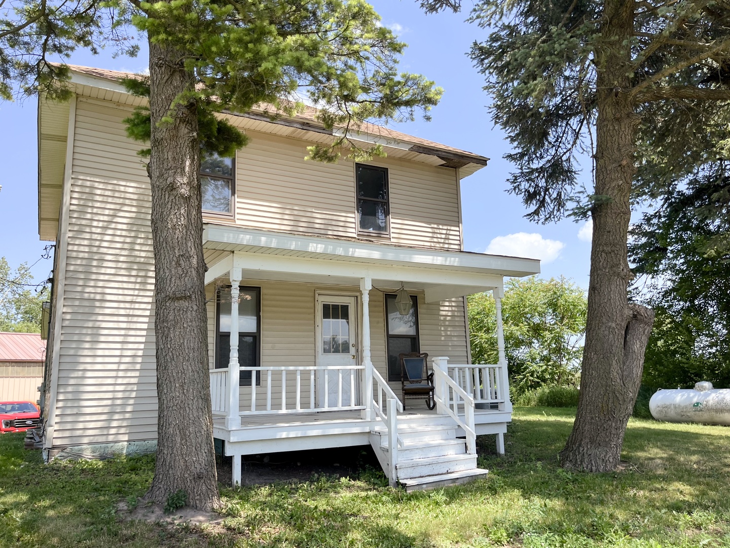 1620 S River Road