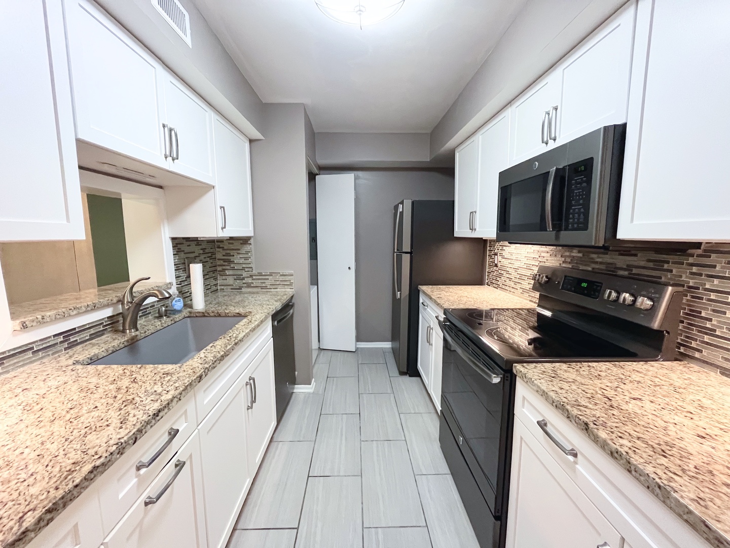 720 Saint Andrews Lane Unit: 16