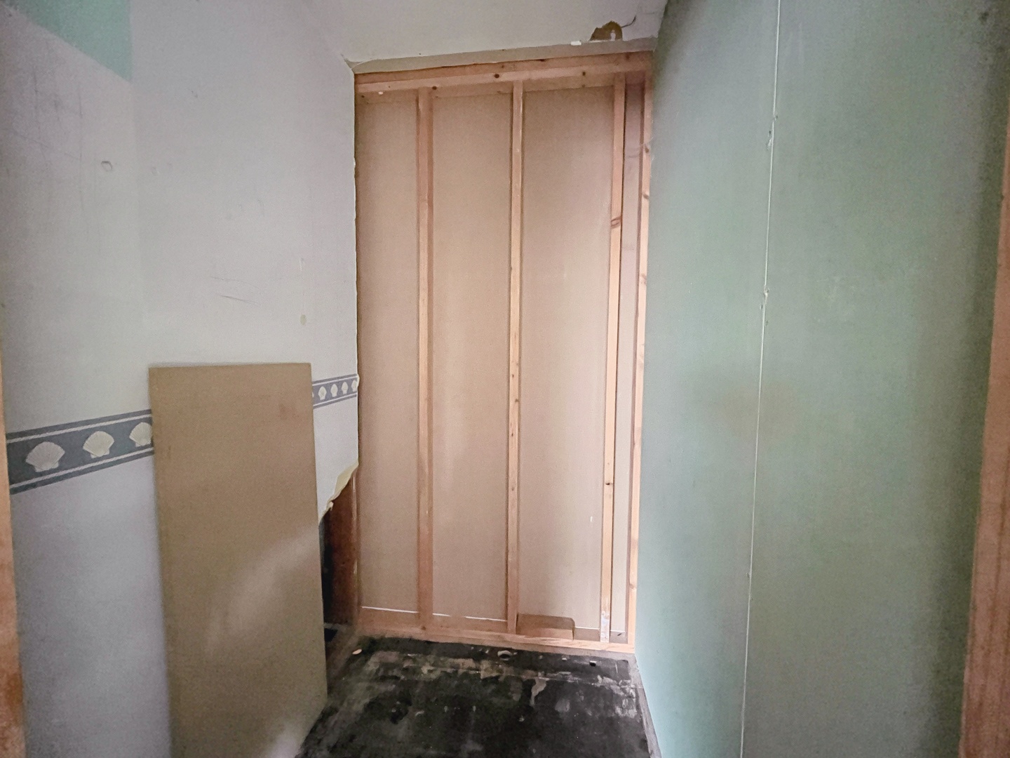 2408 Driftwood Drive