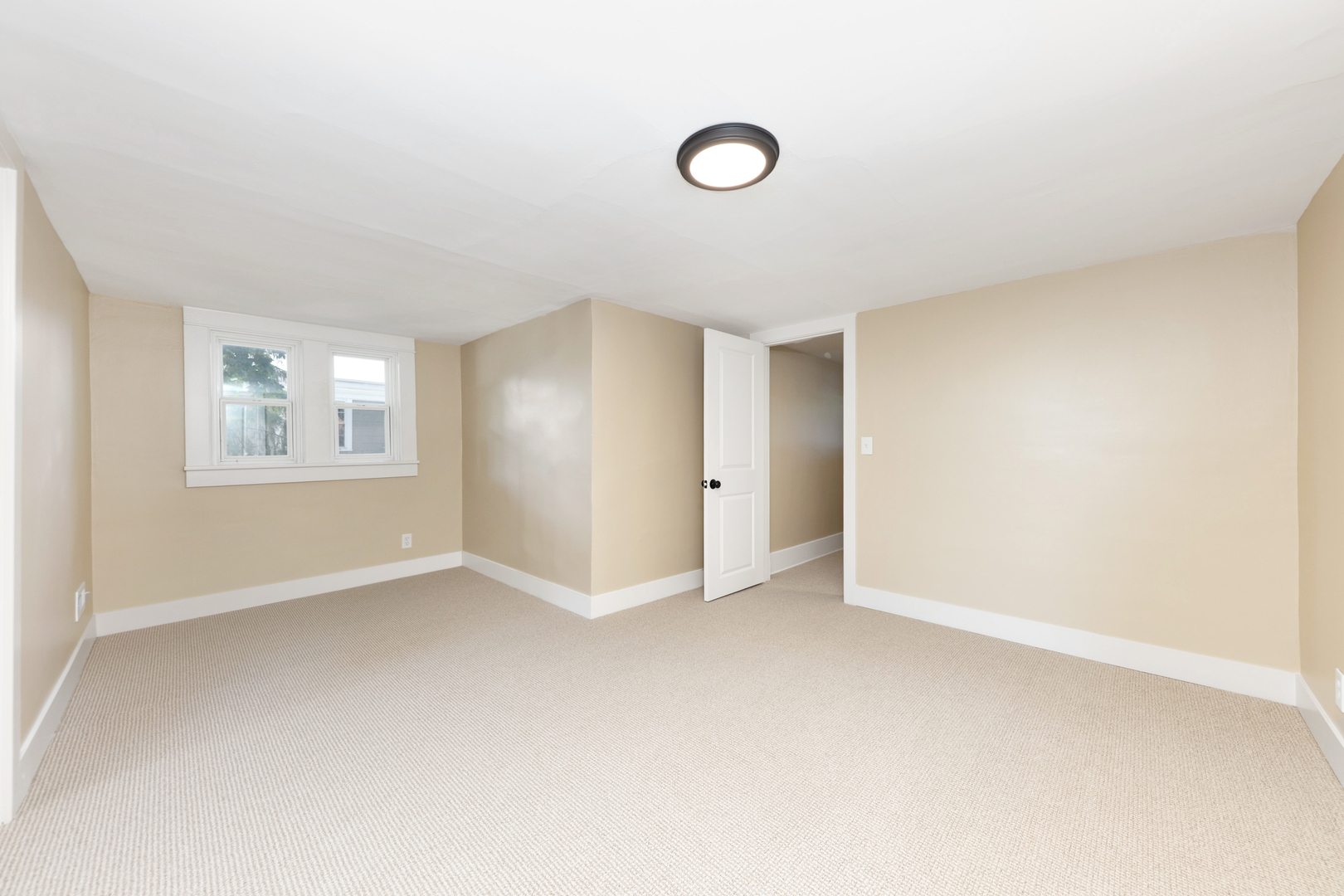 310 S Tryon Street