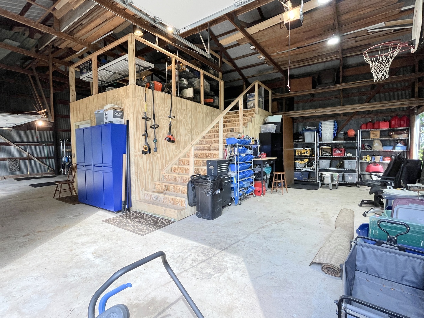 4608 Alden Road