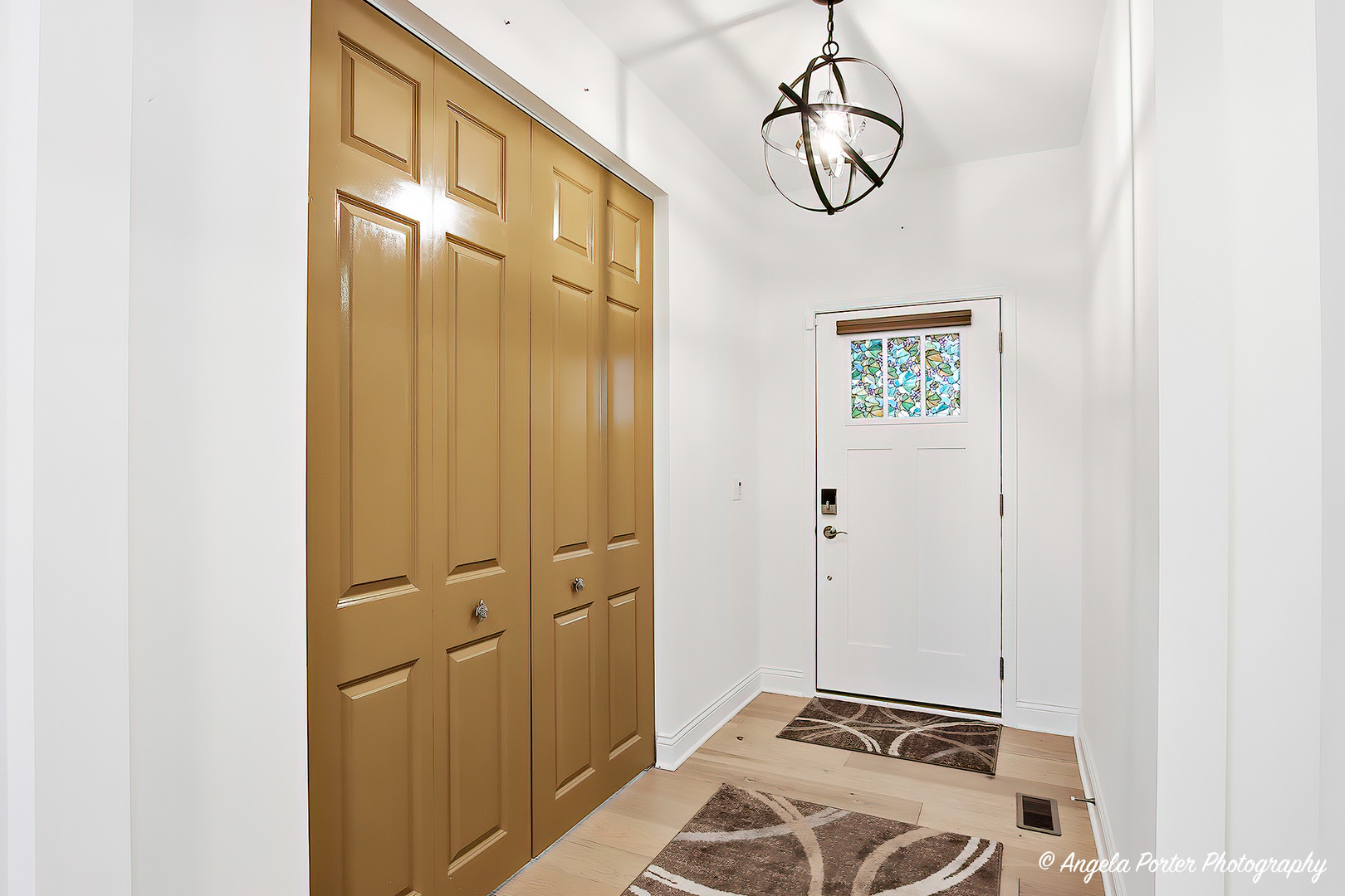 8505 White Oaks Court