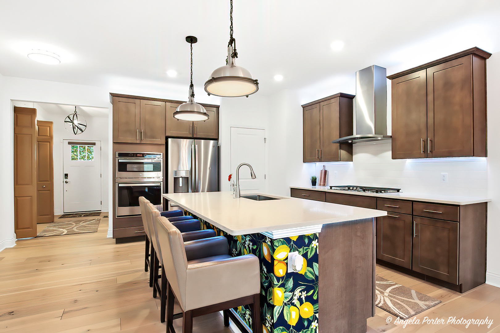 8505 White Oaks Court