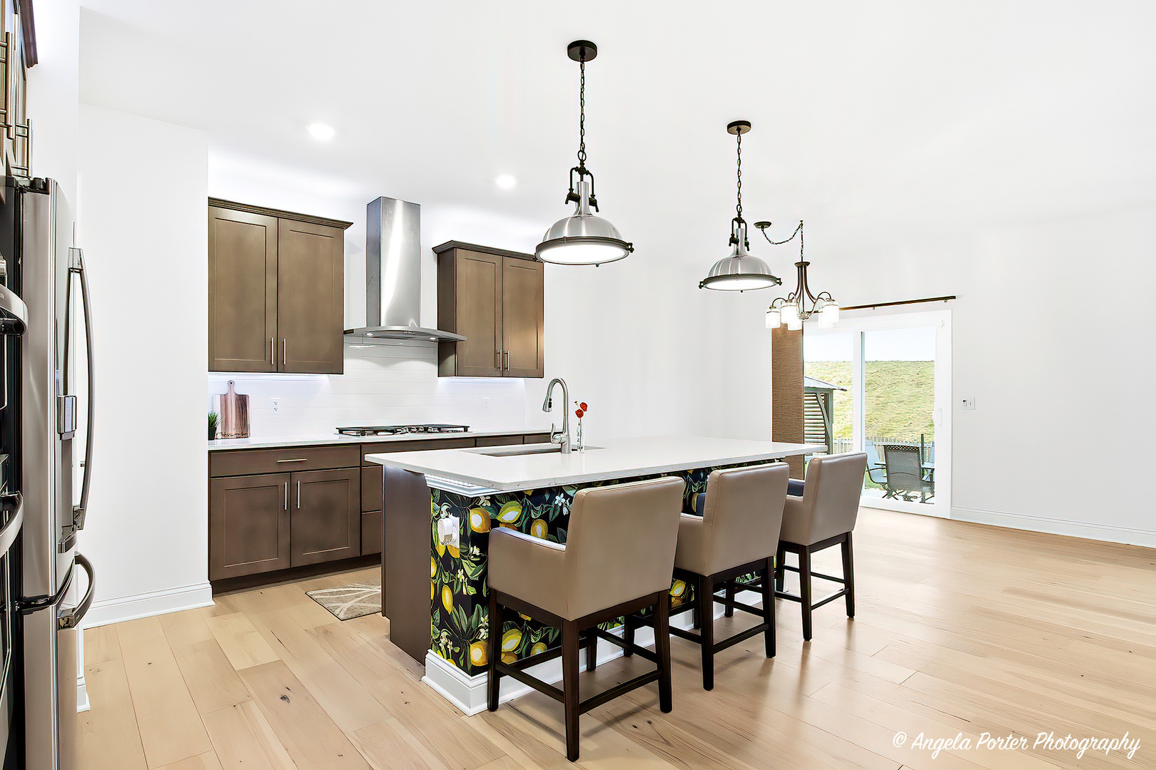 8505 White Oaks Court