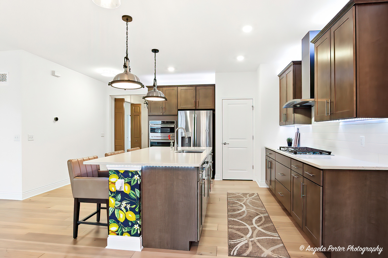 8505 White Oaks Court