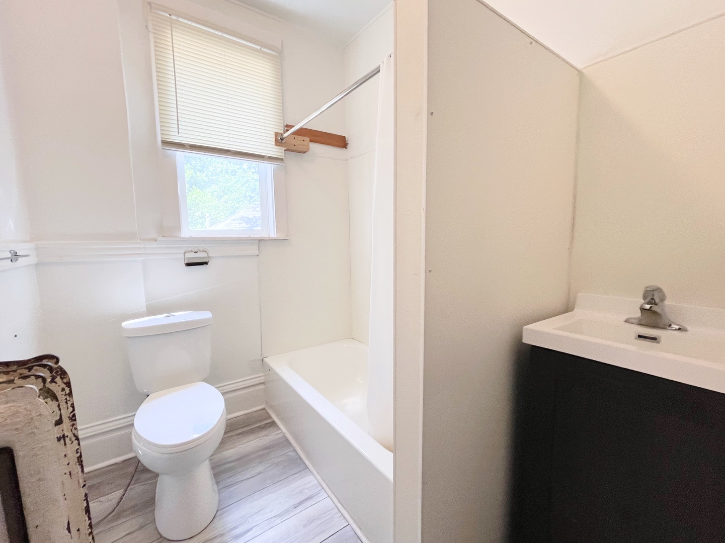 216 E South Street Unit: 1