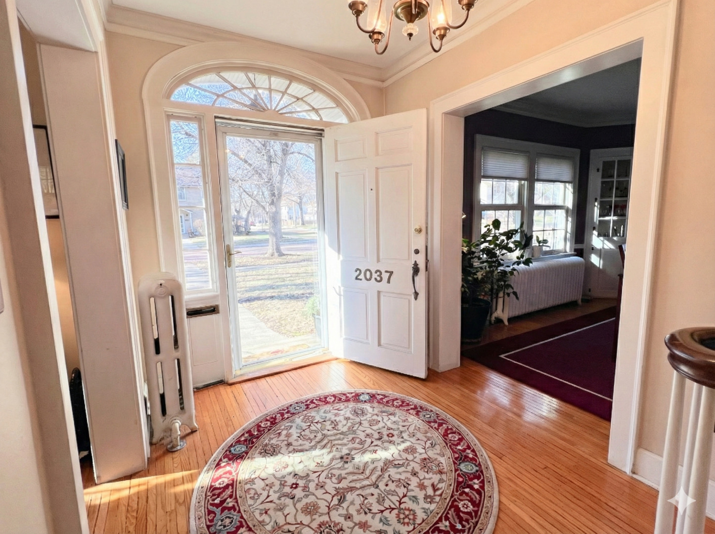 2037 Clinton Street