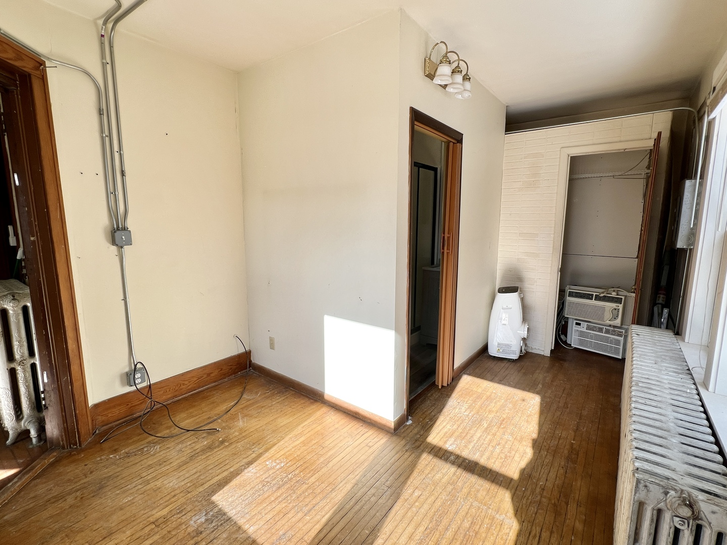 216 E South Street Unit: 2