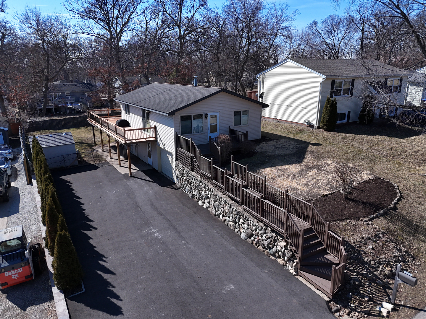 8907 Shady Lane