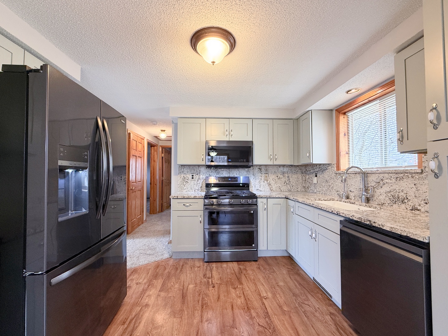 8907 Shady Lane