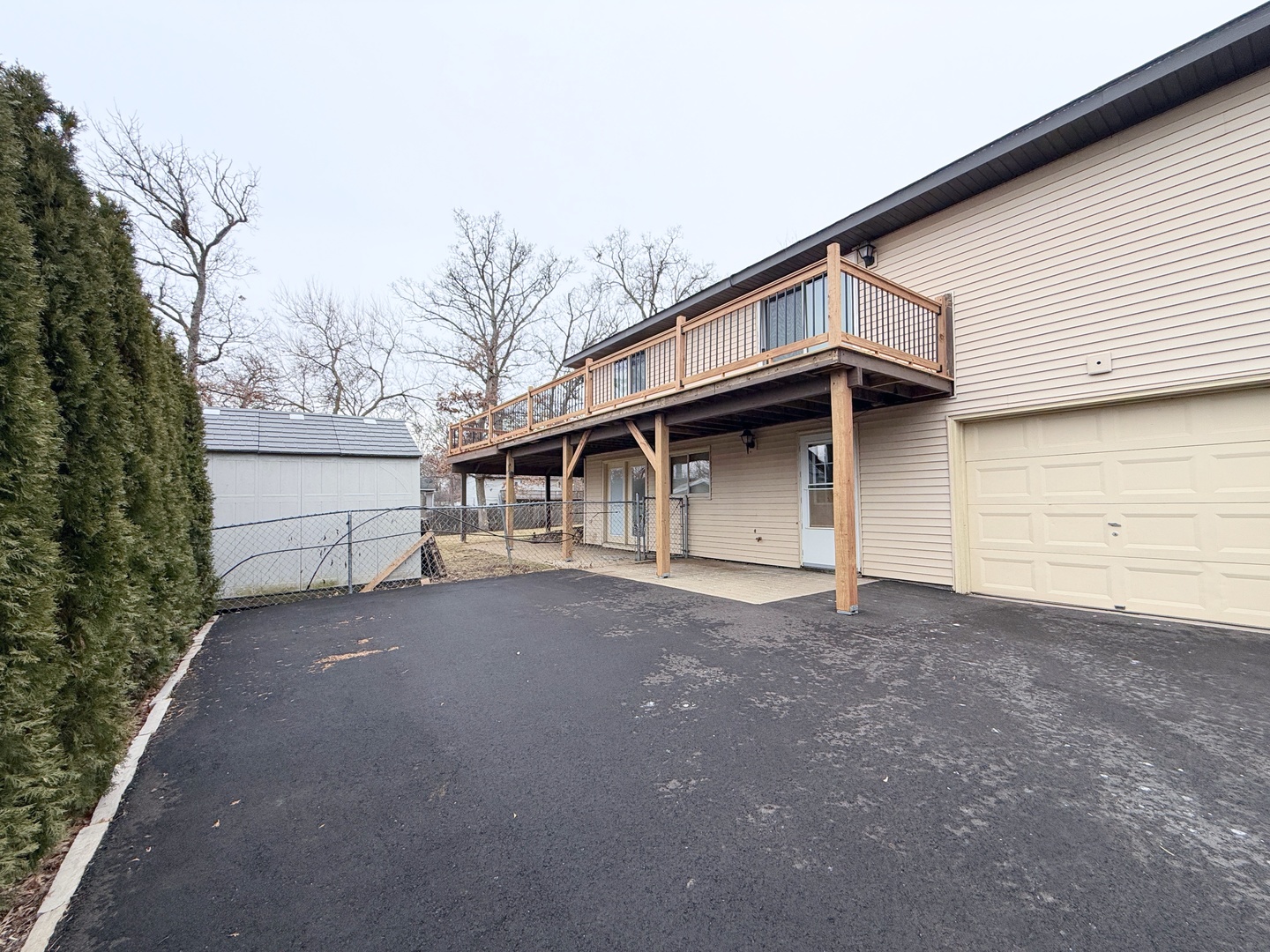 8907 Shady Lane
