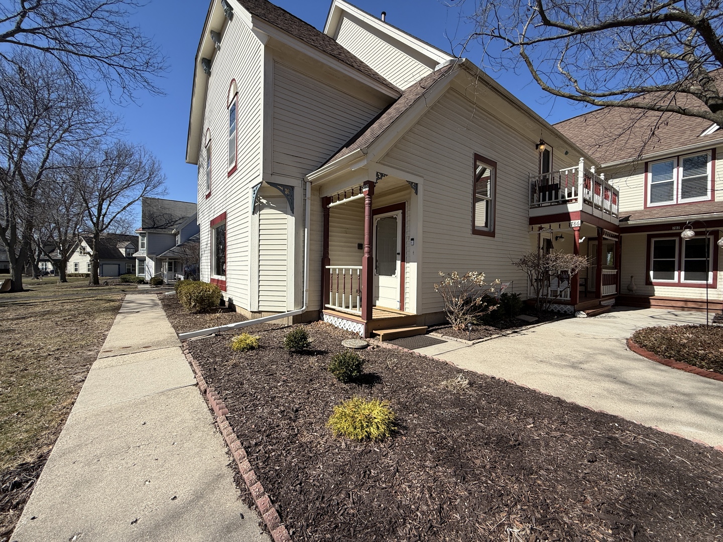 790 Regina Court Unit: 790