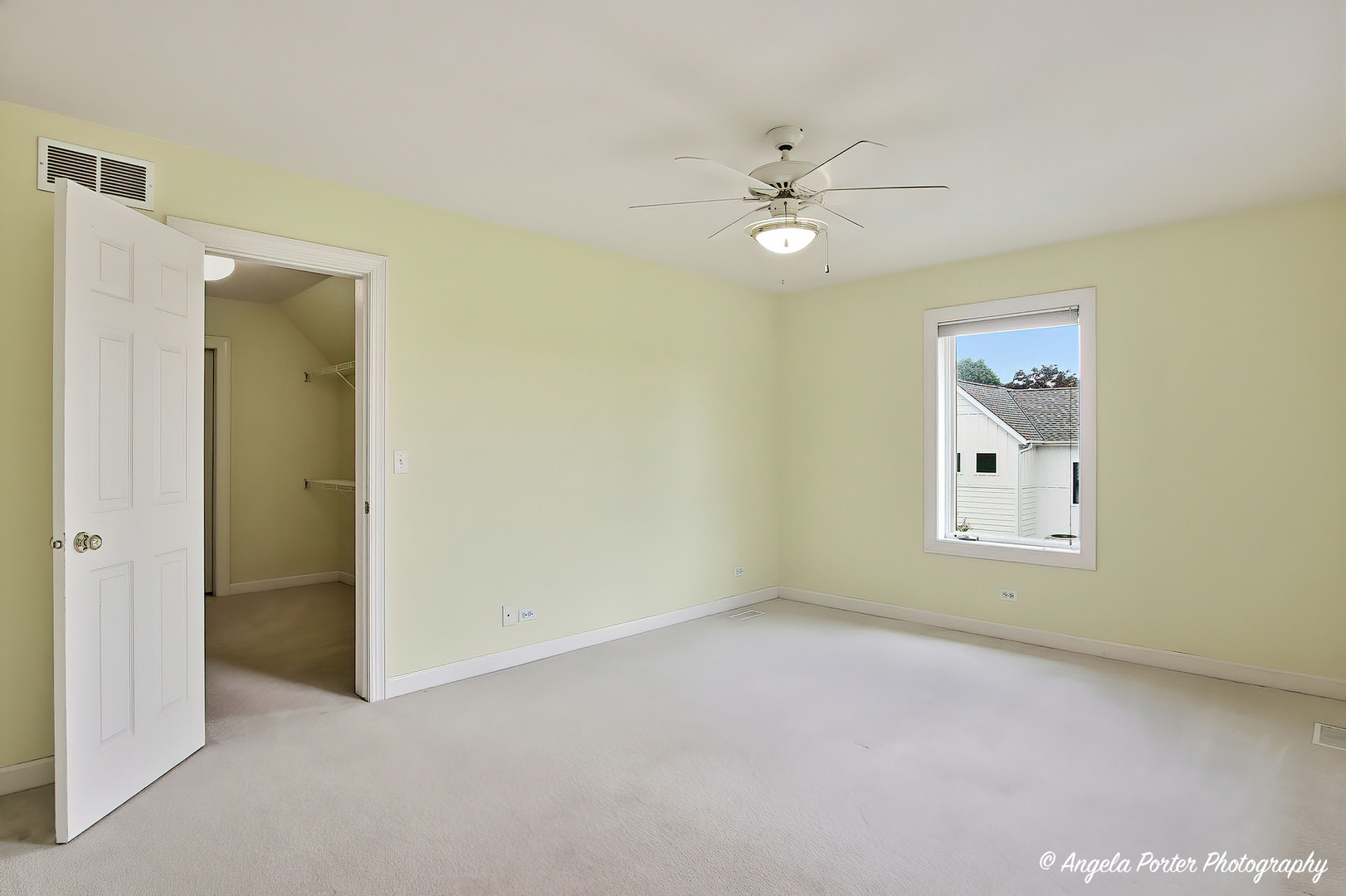 10711 Bull Valley Drive