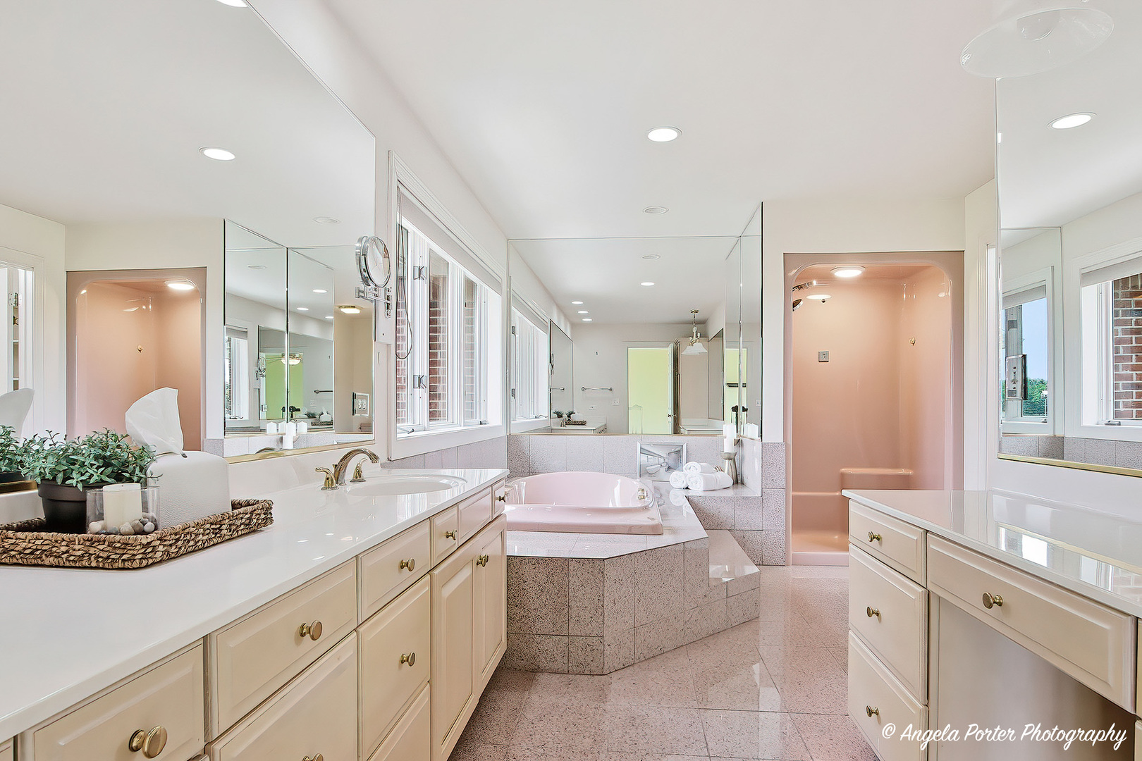 10711 Bull Valley Drive
