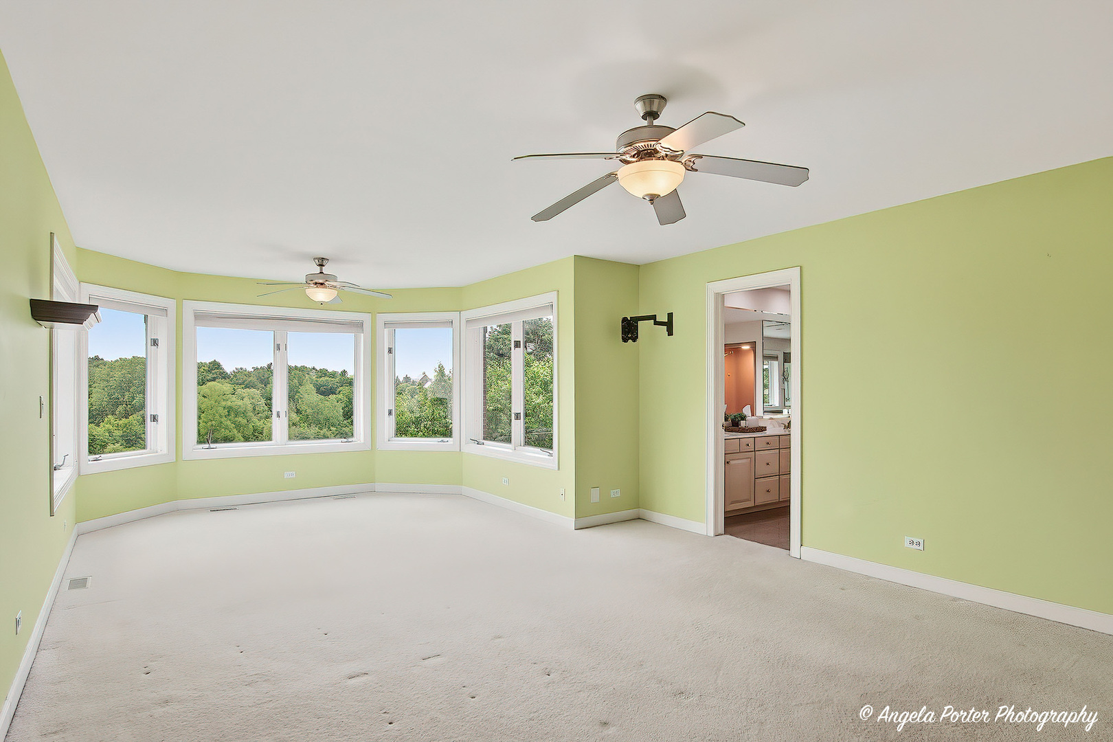 10711 Bull Valley Drive