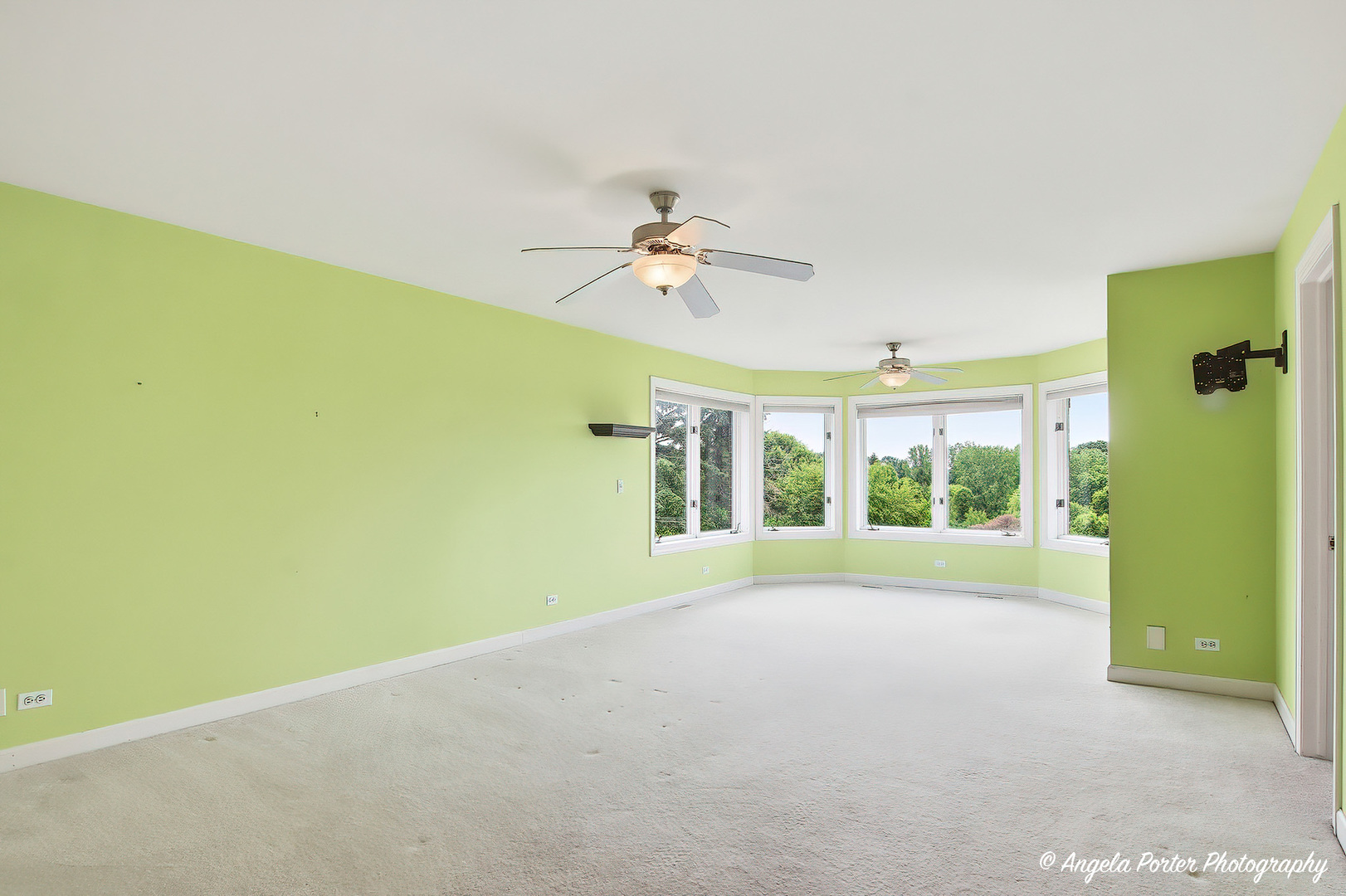10711 Bull Valley Drive